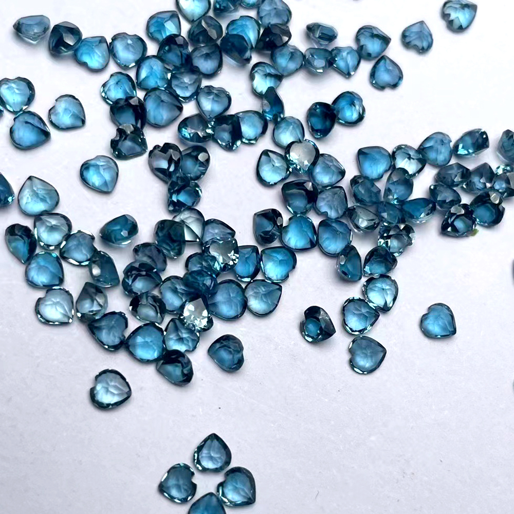 Real Natural Stone Heart 4-10m - Jewelry Making London recension och pris